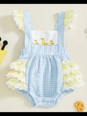 NWOT 6-12 MONTHS Baby Blue Gingham Romper with Duck Embroidery